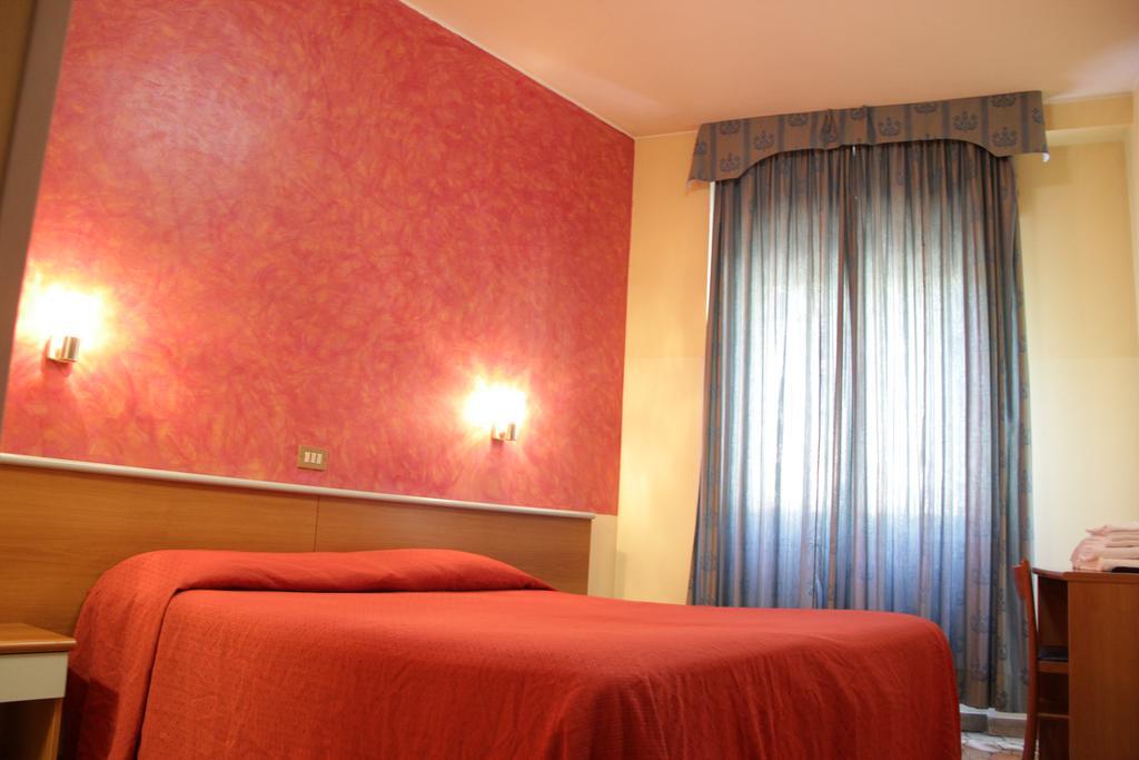 Hotel Del Sud Milan Bagian luar foto
