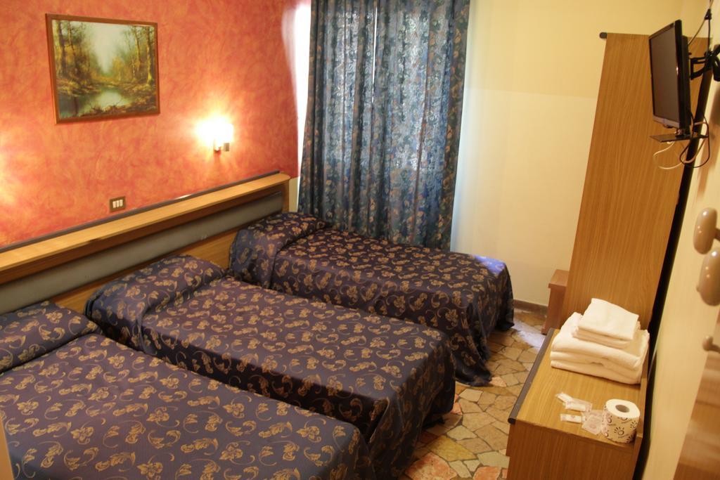 Hotel Del Sud Milan Bagian luar foto