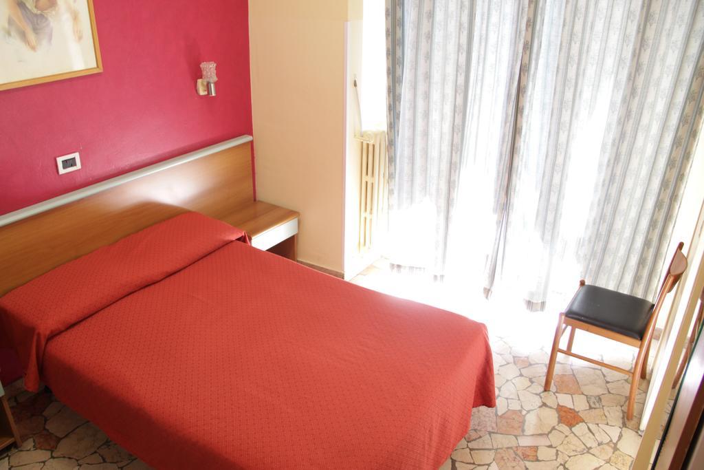 Hotel Del Sud Milan Bagian luar foto